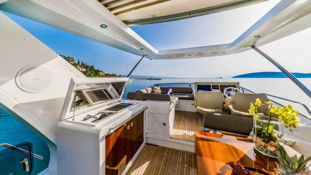 Azimut 66 Fly My Karat II