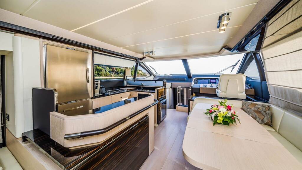 Azimut 66 Fly My Karat II