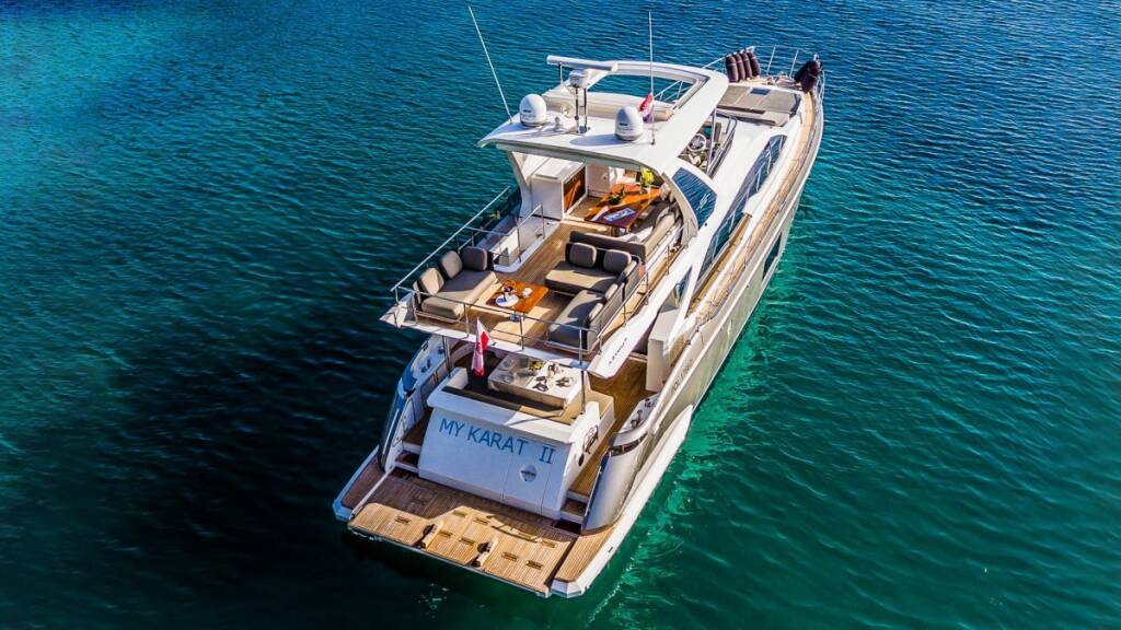 Azimut 66 Fly My Karat II