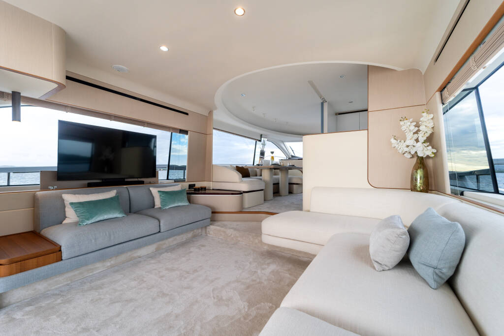 Azimut 68 Fly 