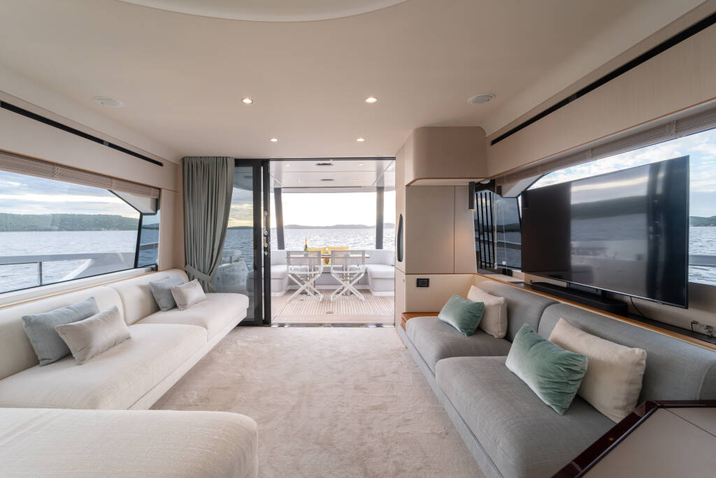 Azimut 68 Fly 