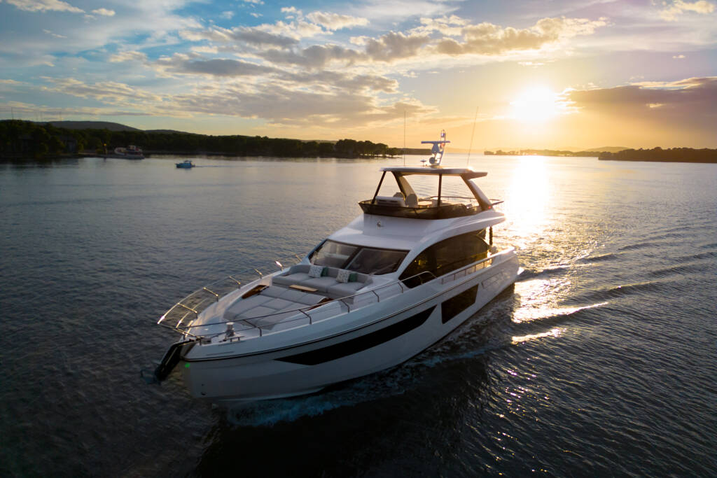 Azimut 68 Fly 