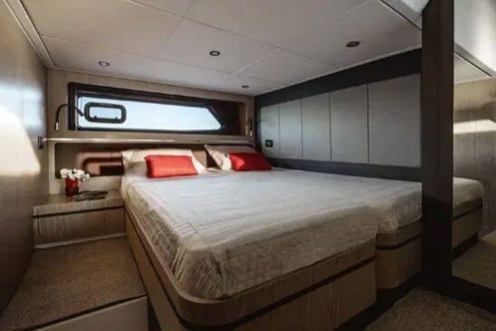 Azimut  Atlantis 45 