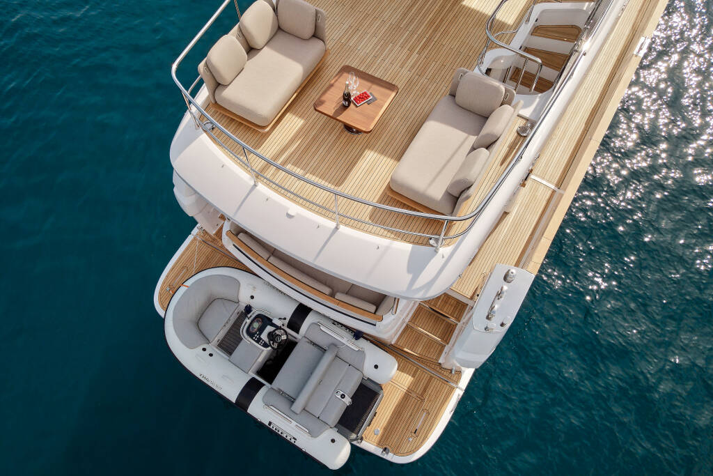 Azimut Magellano 66 AVA II