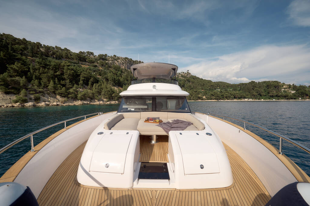 Azimut Magellano 66 AVA II
