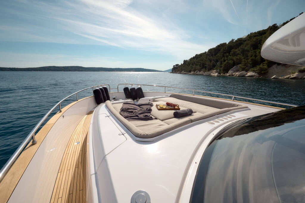 Azimut Magellano 66 AVA II