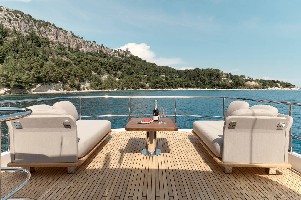 Azimut Magellano 66 AVA II