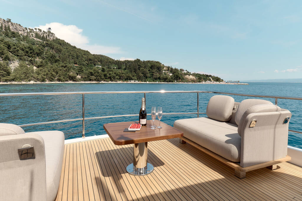Azimut Magellano 66 AVA II