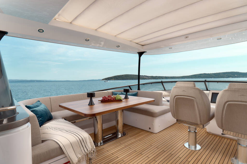 Azimut Magellano 66 AVA II