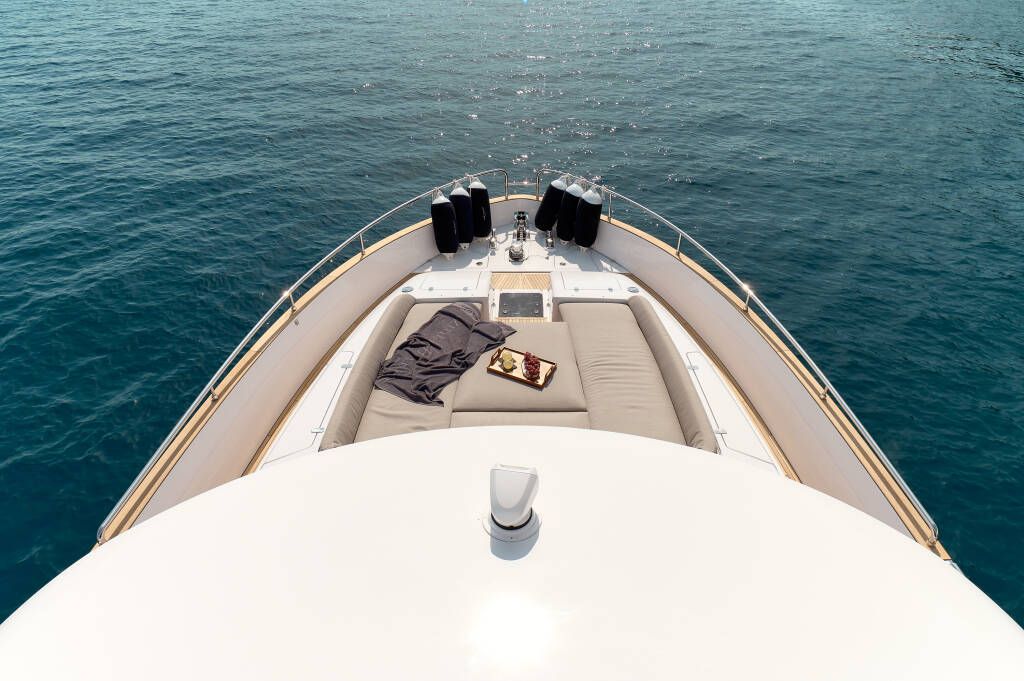 Azimut Magellano 66 AVA II