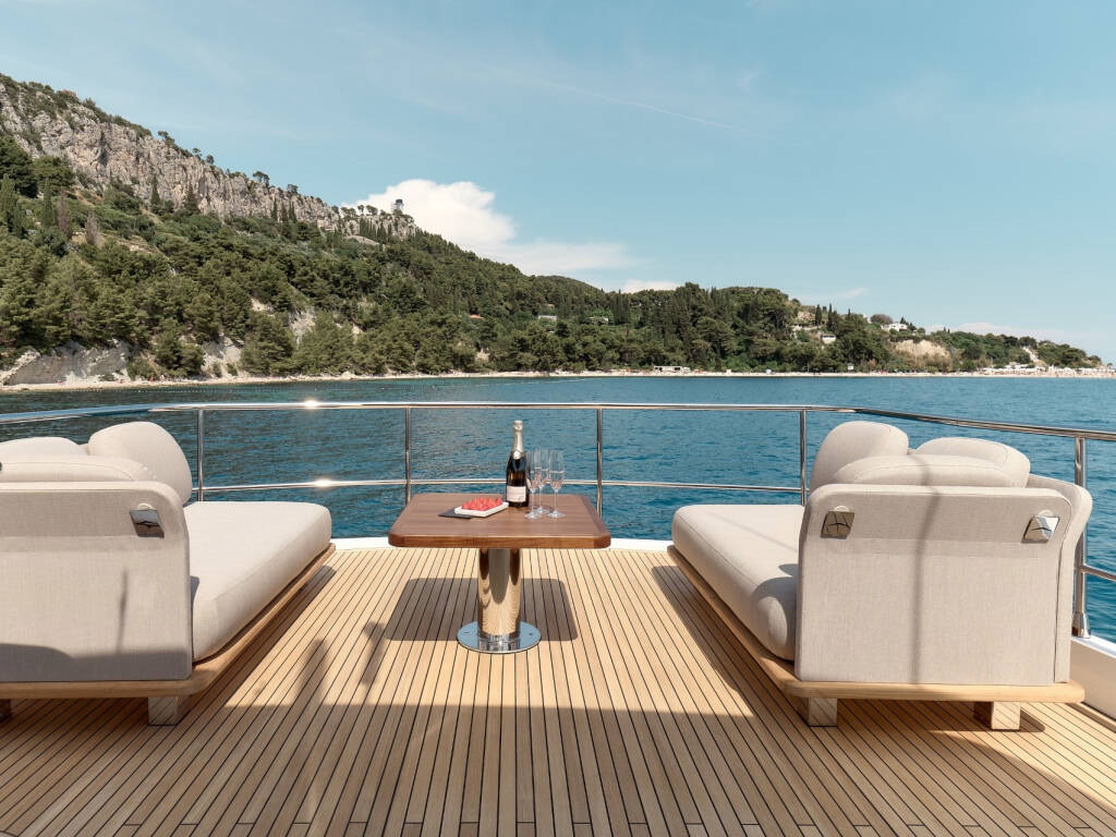 Azimut Magellano 66 AVA II