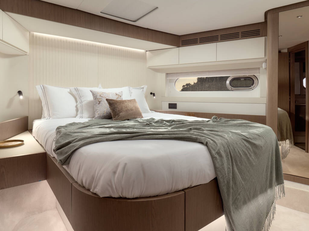 Azimut Magellano 66 AVA II