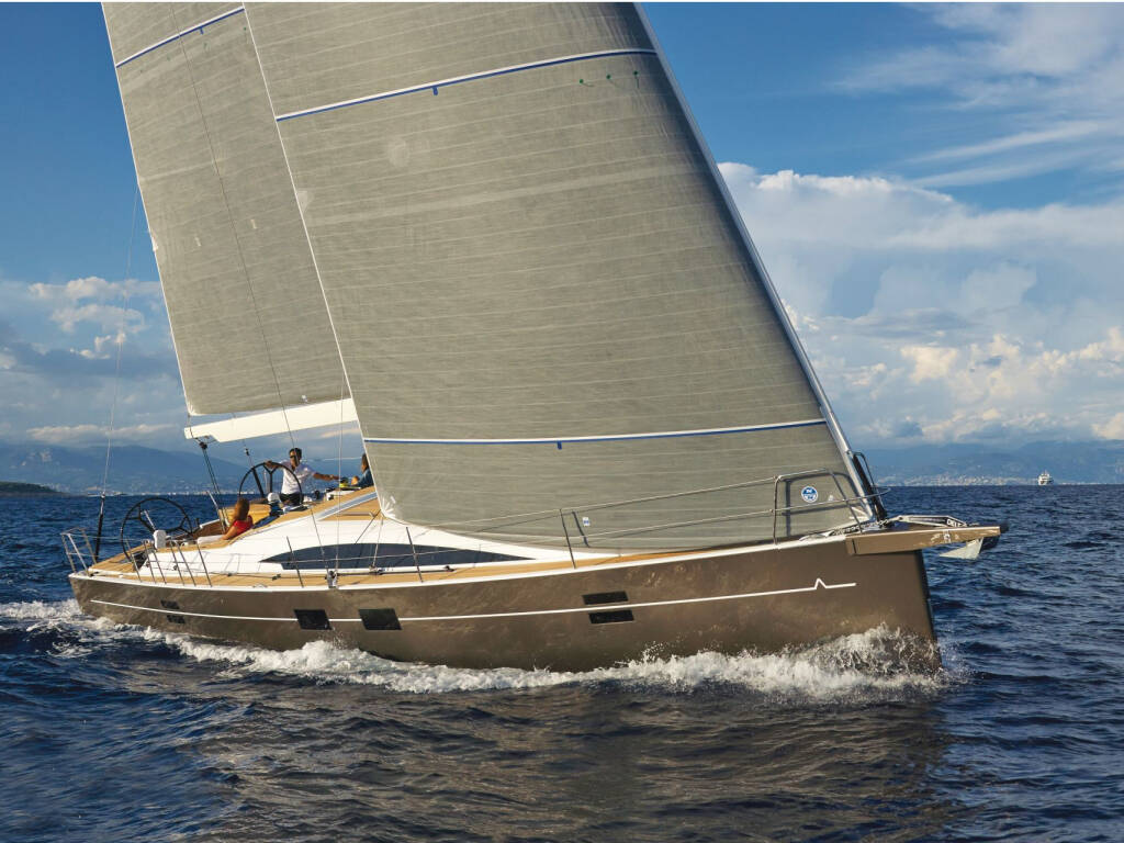 Azuree 46 Djoulcaesar