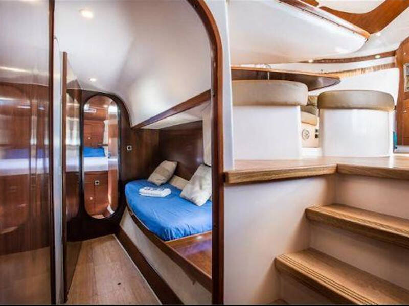 Bahia 46 Hyera ( AC / WATER MAKER )