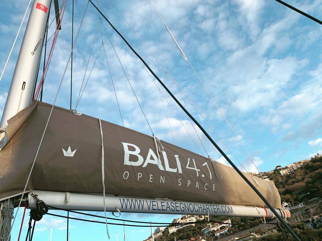 Bali 4.1   CHECK -IN 03:00 pm on Saturday Negroni