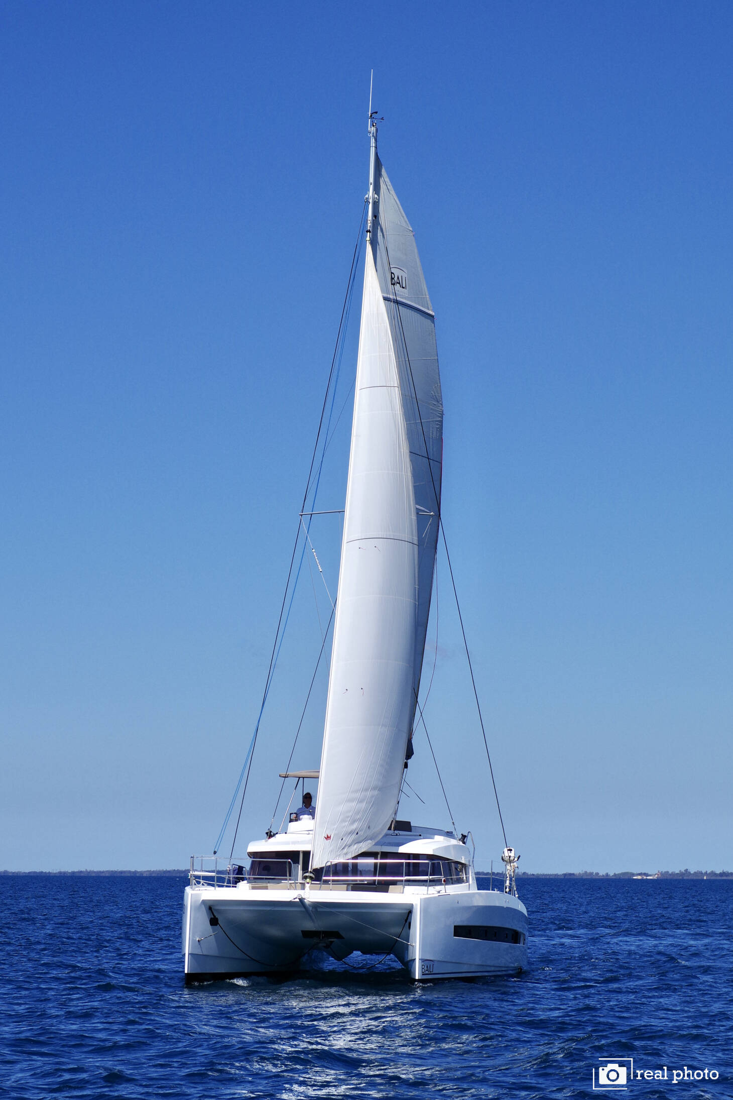 Bali 4.1 WEEsail - Water maker, Solar Panel