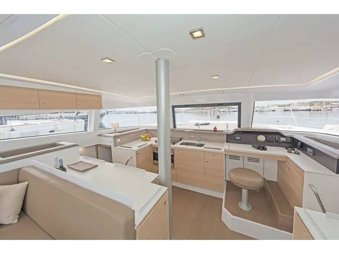Bali 4.1 GALASSIA (Electric WC, Solar Panels, 1 SUP free of charge)