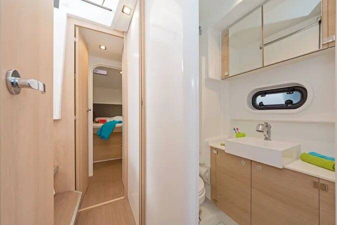 Bali 4.1 GALASSIA (Electric WC, Solar Panels, 1 SUP free of charge)