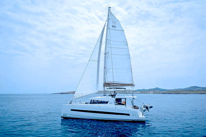 Bali 4.1 GALASSIA (Electric WC, Solar Panels, 1 SUP free of charge)