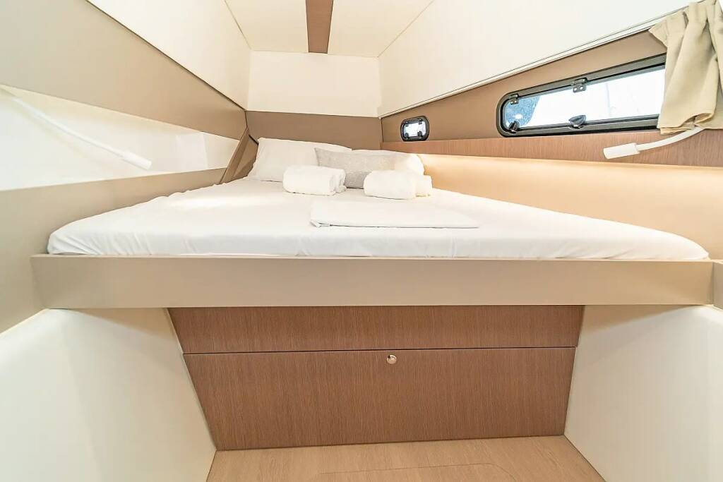 Bali 4.1 GALASSIA (Electric WC, Solar Panels, 1 SUP free of charge)