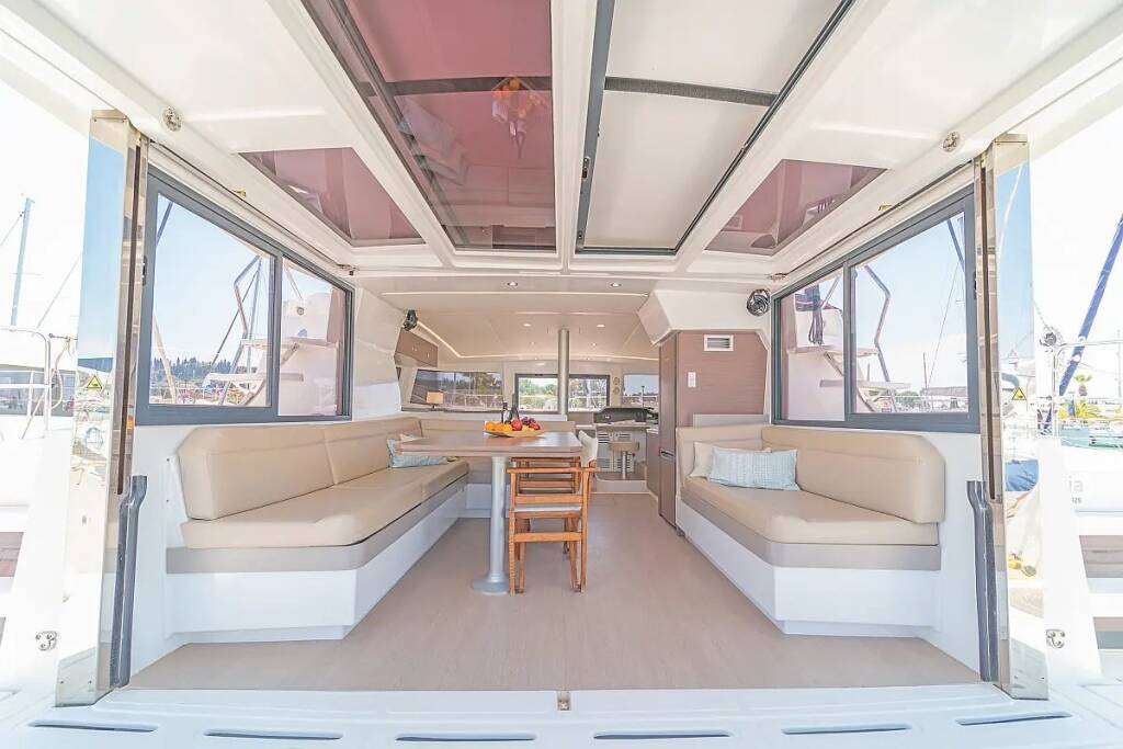 Bali 4.1 GALASSIA (Electric WC, Solar Panels, 1 SUP free of charge)