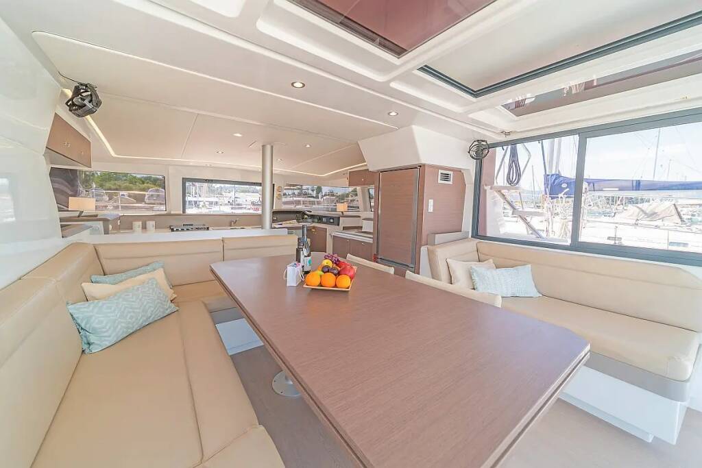 Bali 4.1 GALASSIA (Electric WC, Solar Panels, 1 SUP free of charge)