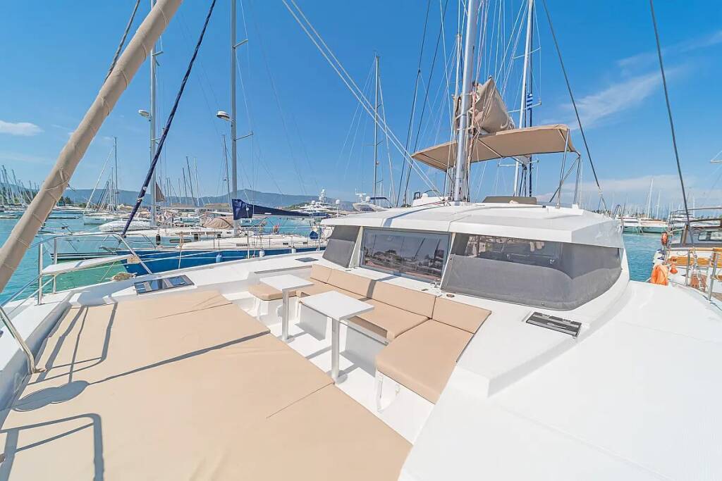 Bali 4.1 GALASSIA (Electric WC, Solar Panels, 1 SUP free of charge)
