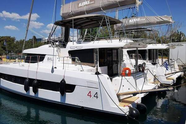 Bali 4.4 • Kos 44.3