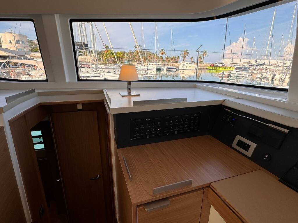 Bali 4.8 Silver Dolphin Silver Dolphin