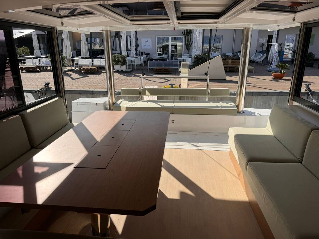 Bali 4.8 Silver Dolphin Silver Dolphin