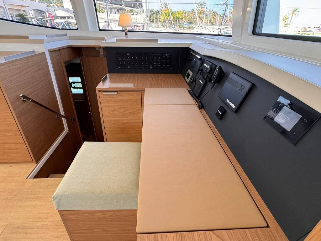 Bali 4.8 Silver Dolphin Silver Dolphin