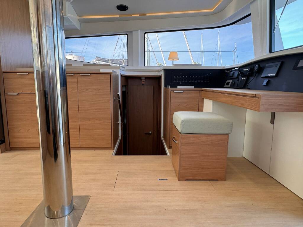 Bali 4.8 Silver Dolphin Silver Dolphin