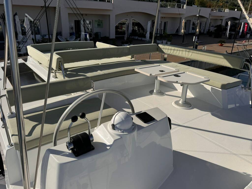 Bali 4.8 Silver Dolphin Silver Dolphin