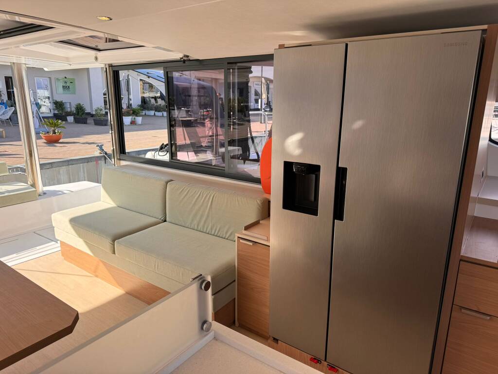 Bali 4.8 Silver Dolphin Silver Dolphin