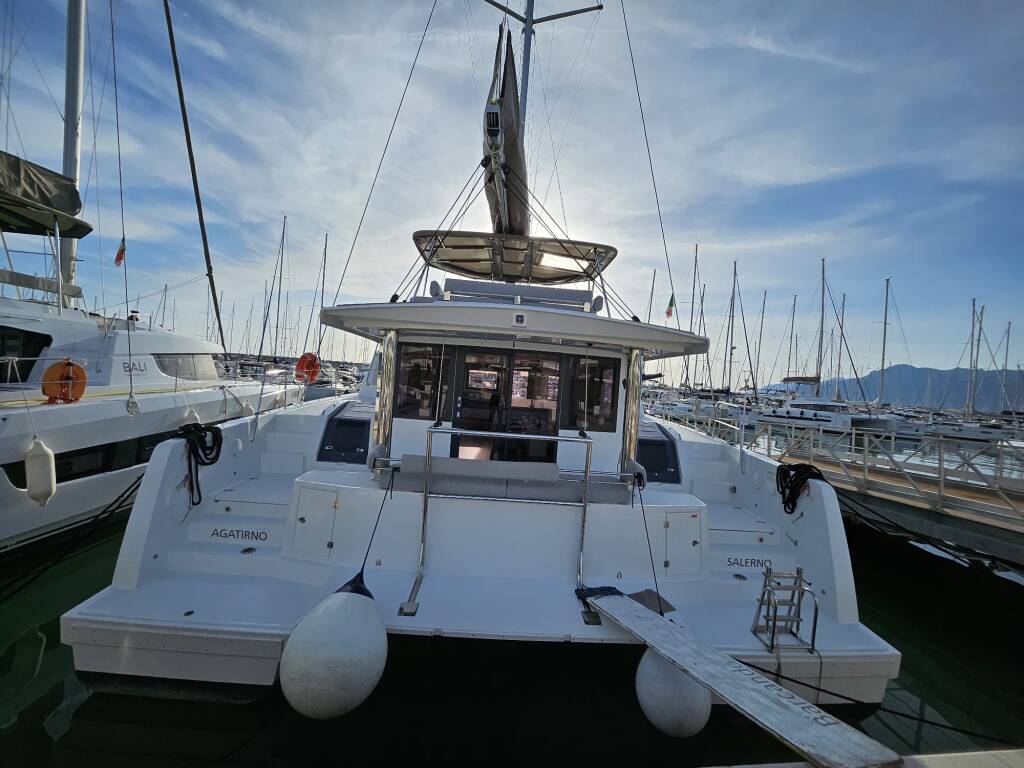 Bali 4.8 Agatirno
