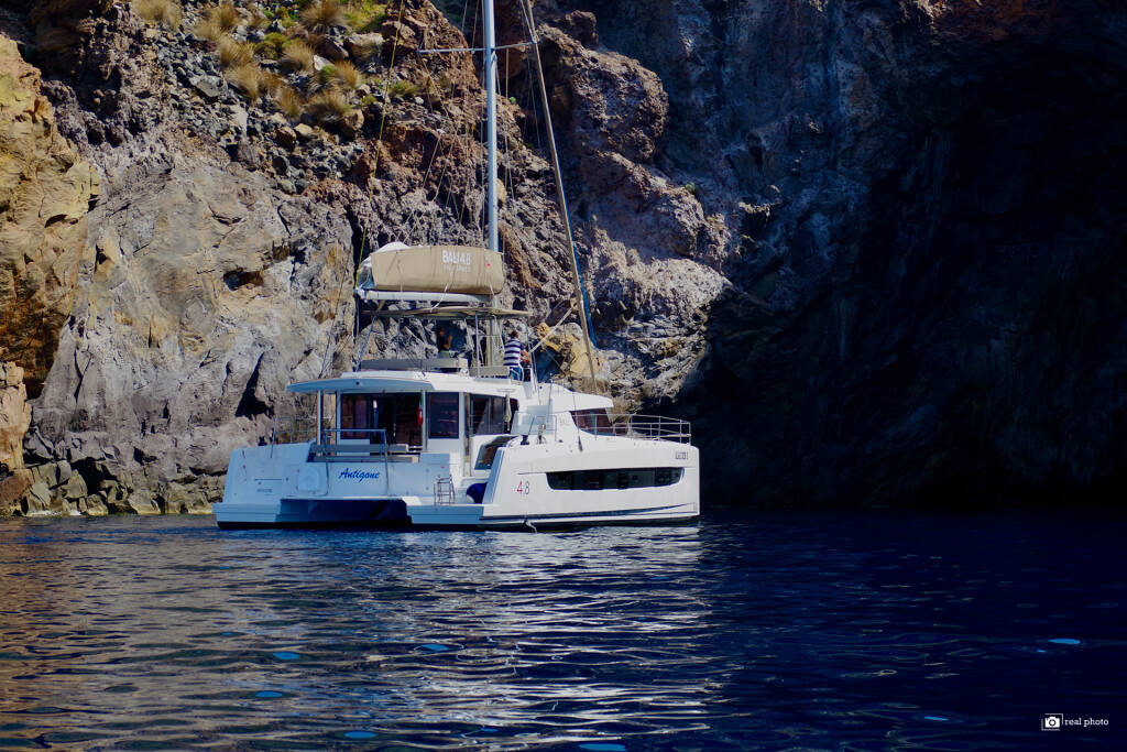 Bali 4.8 Antigone - A/C, Generator, Water maker