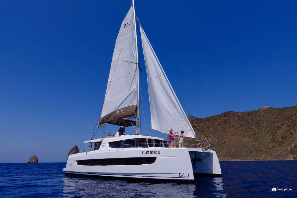 Bali 4.8 Antigone - A/C, Generator, Water maker