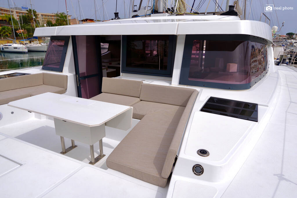 Bali 4.8 Antigone - A/C, Generator, Water maker