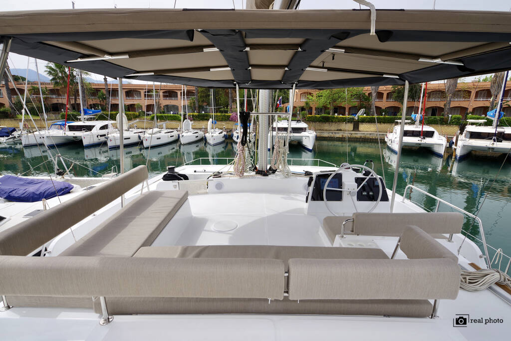 Bali 4.8 Antigone - A/C, Generator, Water maker