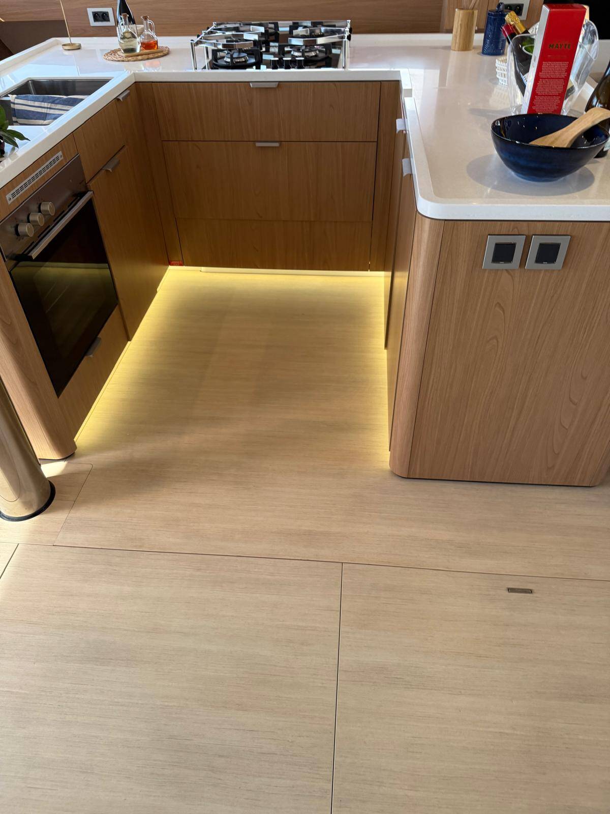 Bali 5.8-5 cabin Alhena