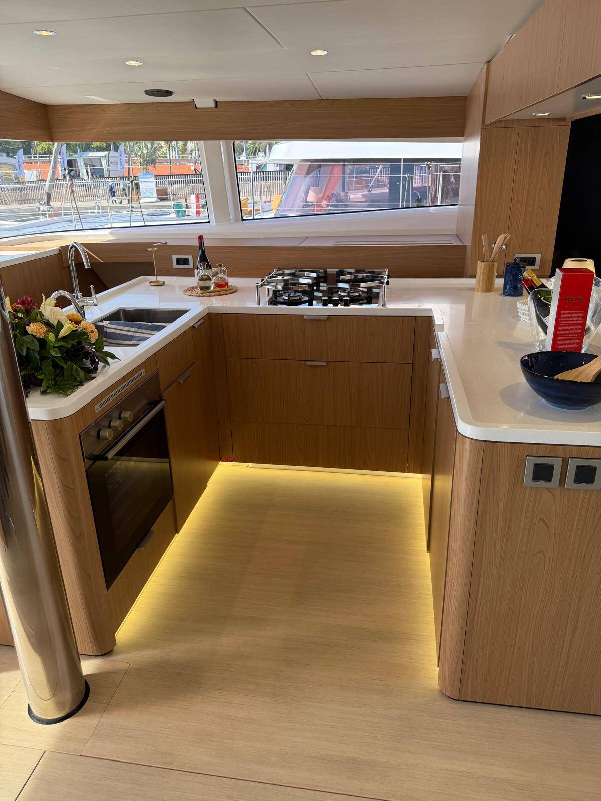 Bali 5.8-5 cabin Alhena