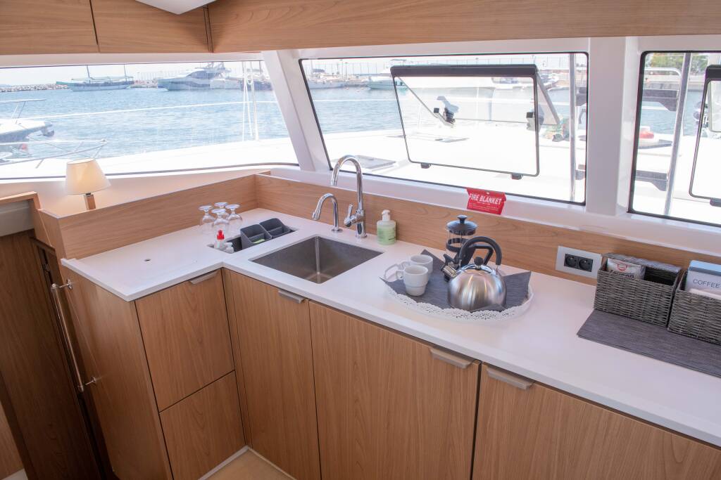Bali Catsmart Ela Thalassa III