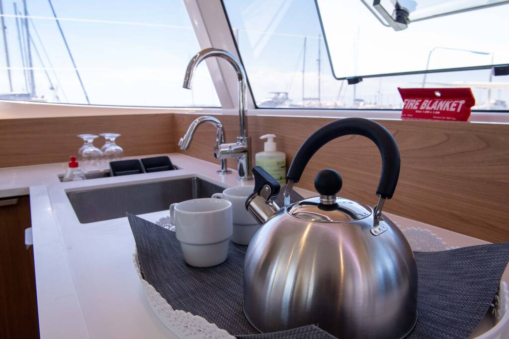 Bali Catsmart Ela Thalassa III