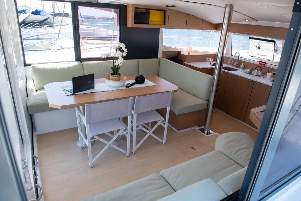 Bali Catsmart Ela Thalassa III