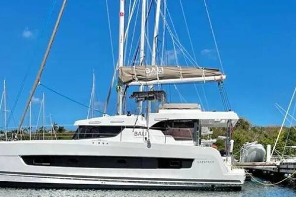 Bali Catspace OW • Yamas