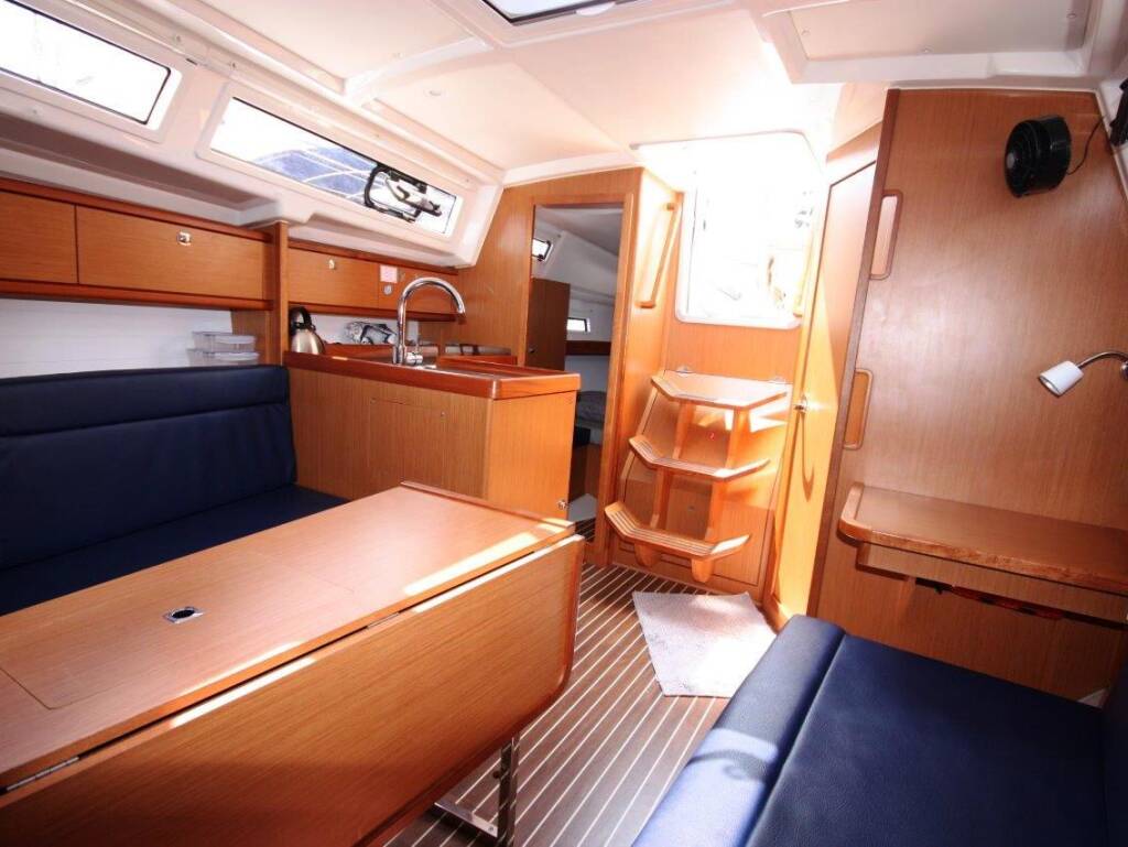 Bavaria 33 Cruiser Fei Jian