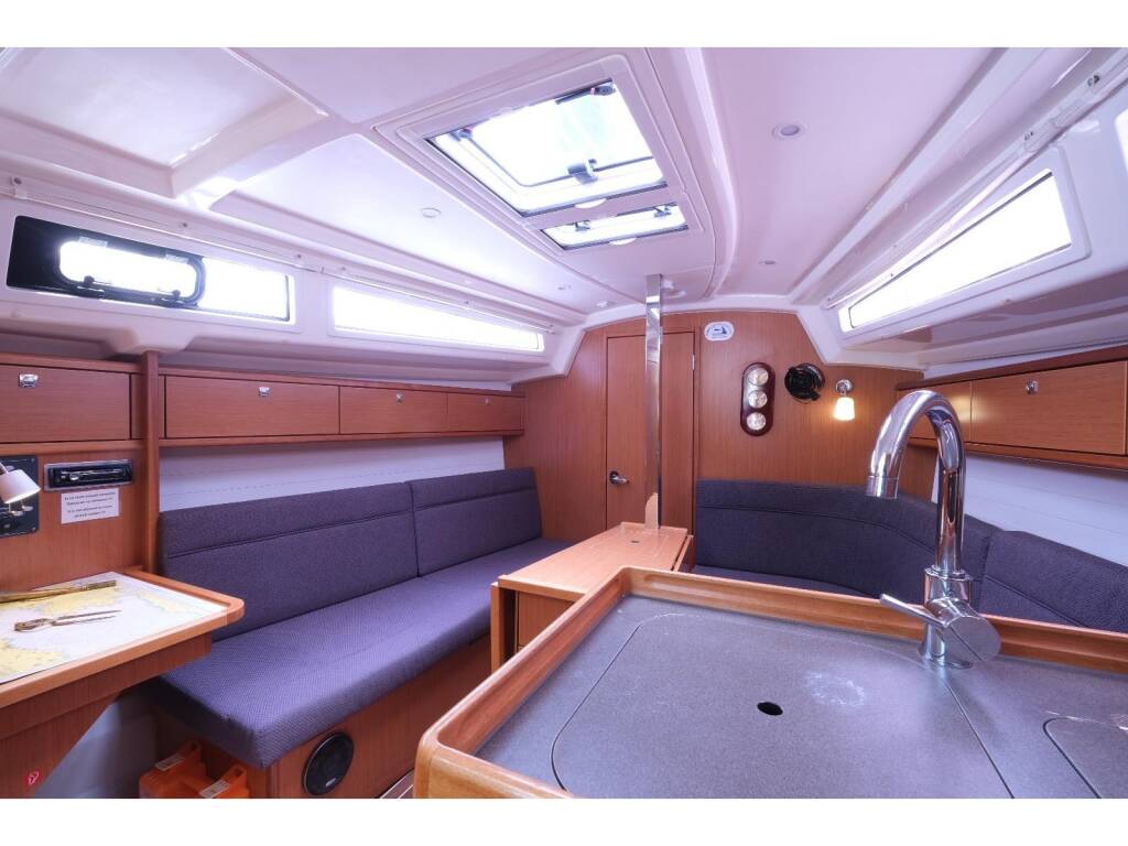 Bavaria 33 Cruiser Nemo-1