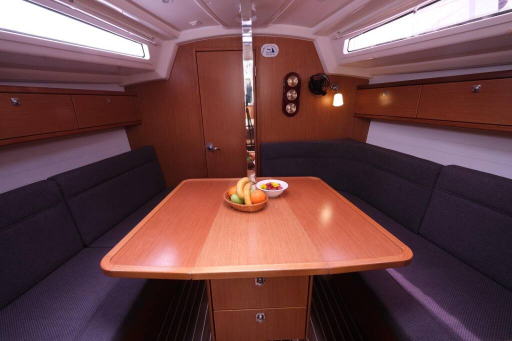 Bavaria 33 Cruiser Nemo-1