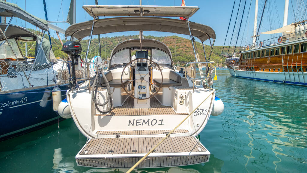 Bavaria 33 Cruiser Nemo-1