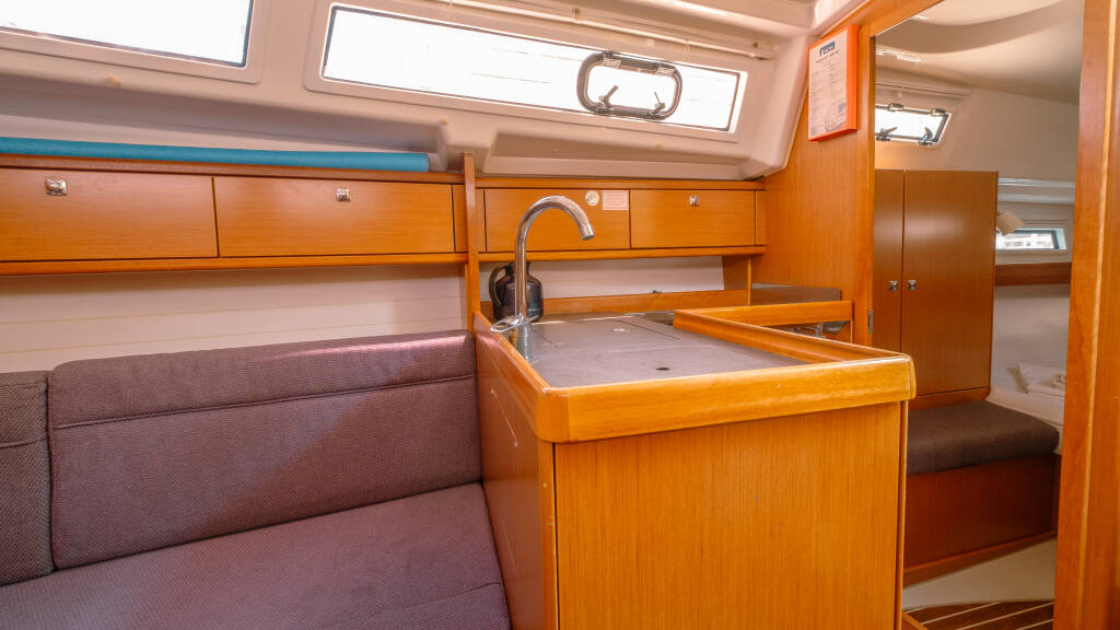 Bavaria 33 Cruiser Nemo-1